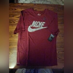 Nike Maroon T-Shirt